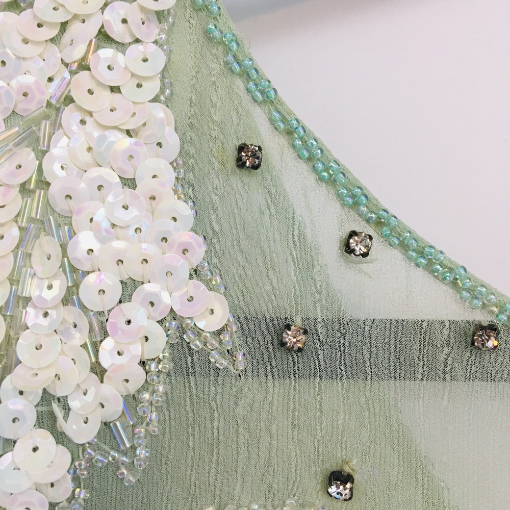 Vintage Green Sequin Short Sleeve Floral Blouse - Picture 4 of 8